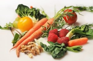 Gesundes Obst und Gemüse zu sich nehmen ist sehr wichtig für einen gesunden Körper